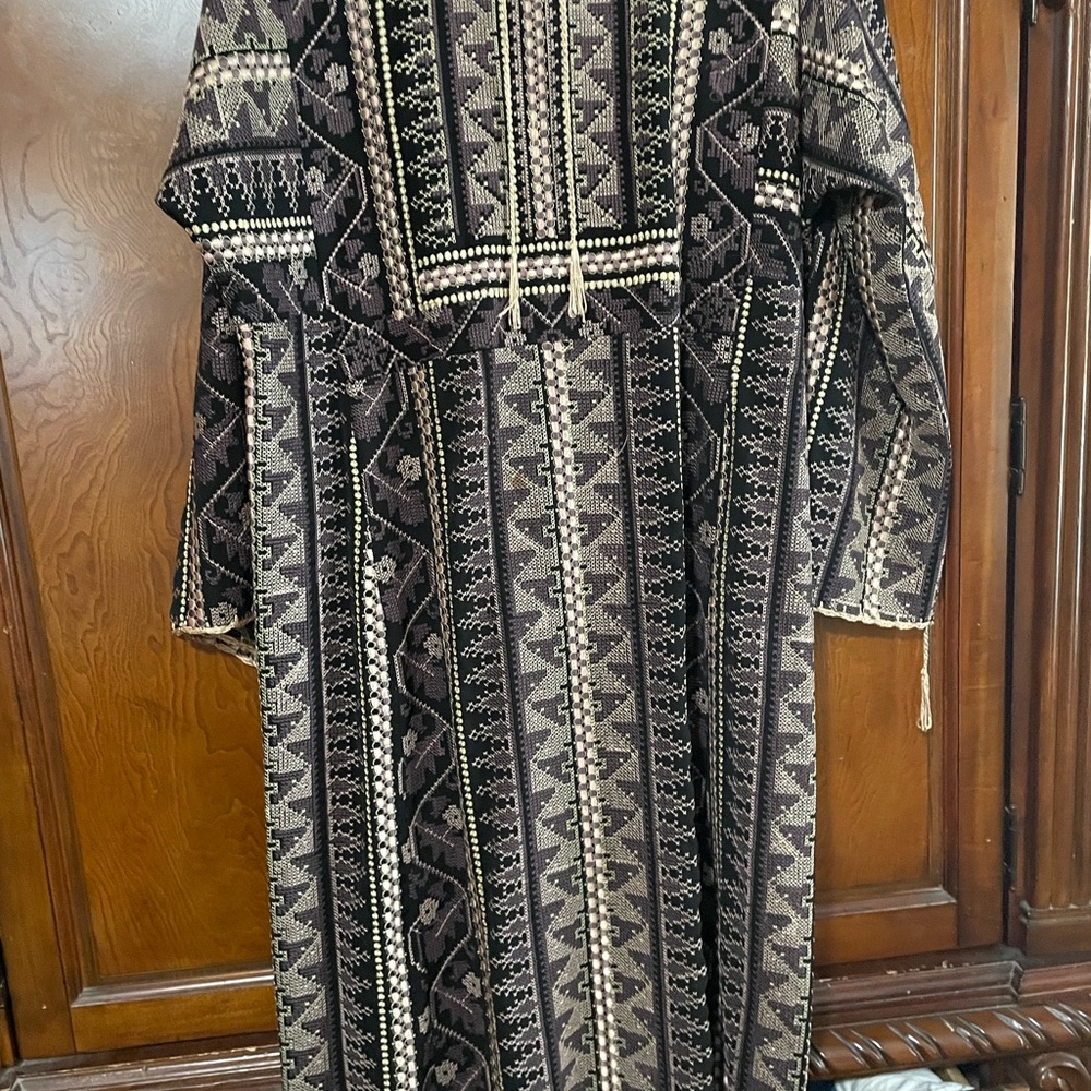 Dress - Picture 2 of 3